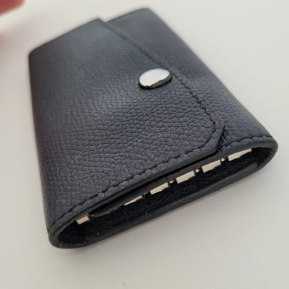 Valextra Navy Blue Pebble Grain Leather 6-Hook Key Case Holder Made in Italy